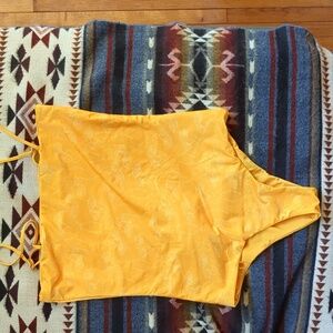 Of One Sea One Piece, Yellow Lehua